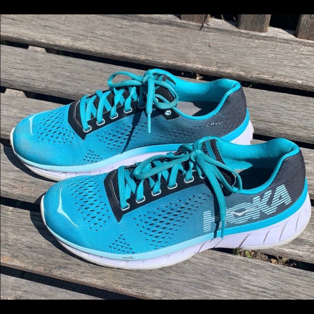 HOKA ONE ONE Womens Cavu Running Shoe size 7